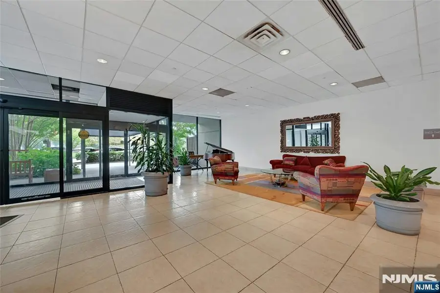 1077 River Road 1009, Edgewater, NJ 07020 - #2