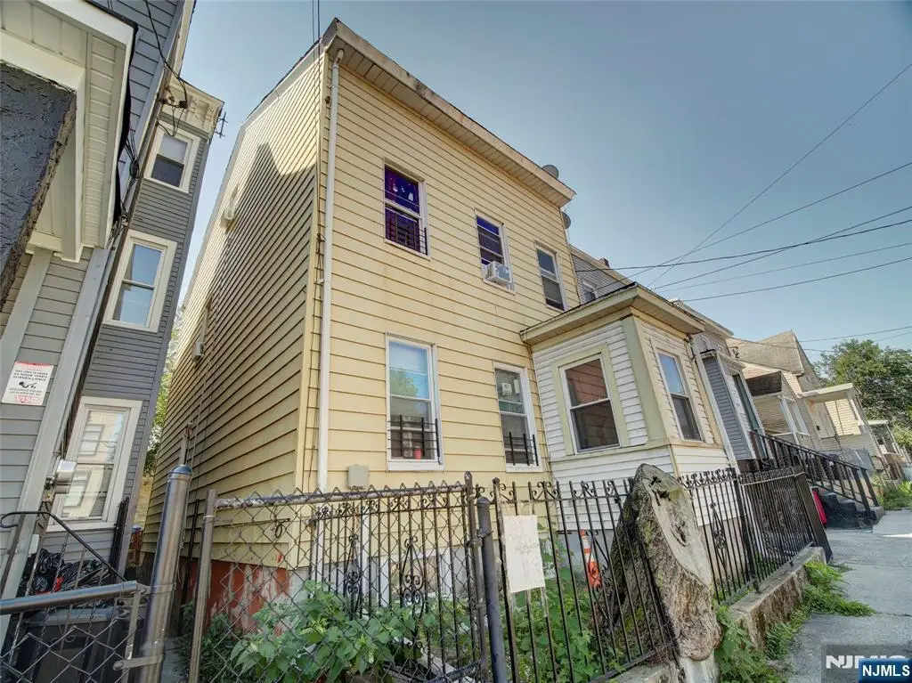 39 Hillman Street, Paterson, NJ 07522 - #1