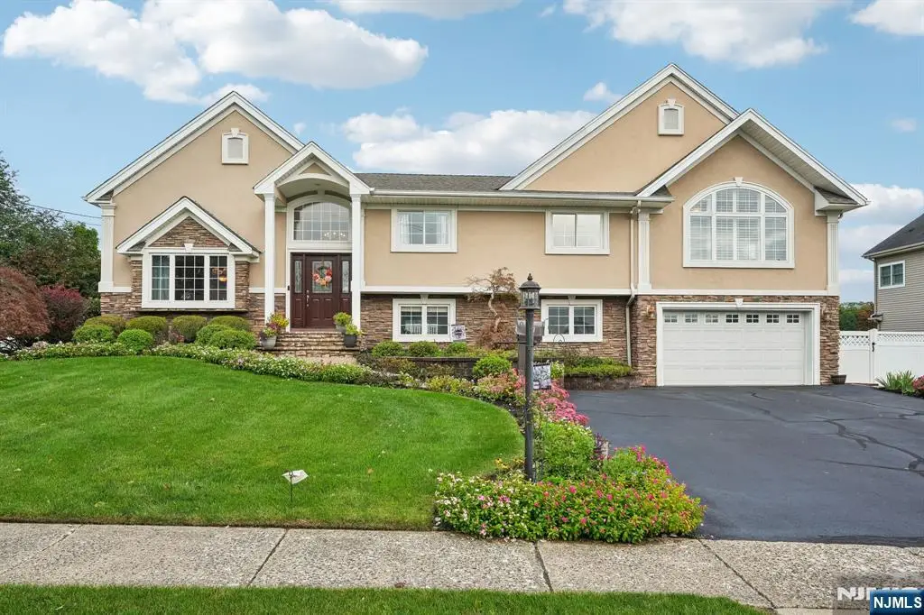 22 Allen Drive, Wayne, NJ 07470 - #1