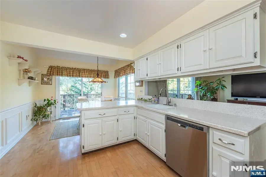 8 Birdseye Circle, Wayne, NJ 07470 - #3