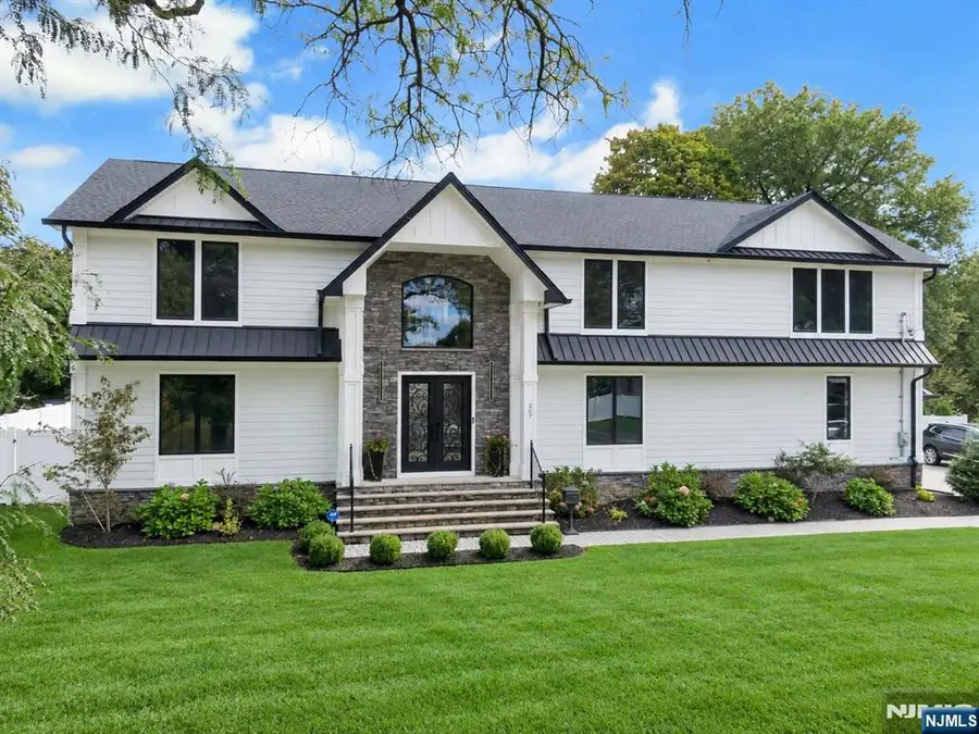 207 Wilsey Court, Paramus, NJ 07652 - #2