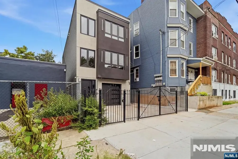 161 21st Street, Irvington, NJ 07111 - #3