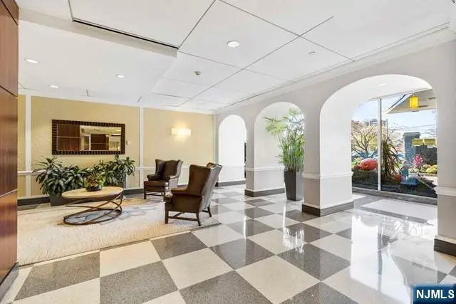 2100 Linwood Avenue 17E, Fort Lee, NJ 07024 - #2
