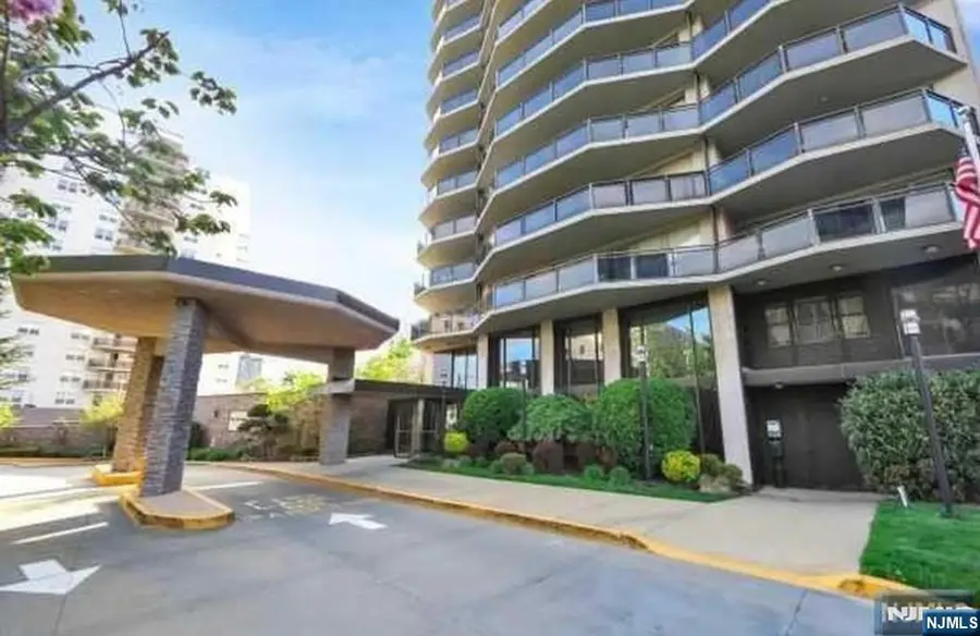 2077 Center Avenue 7J, Fort Lee, NJ 07024 - #2