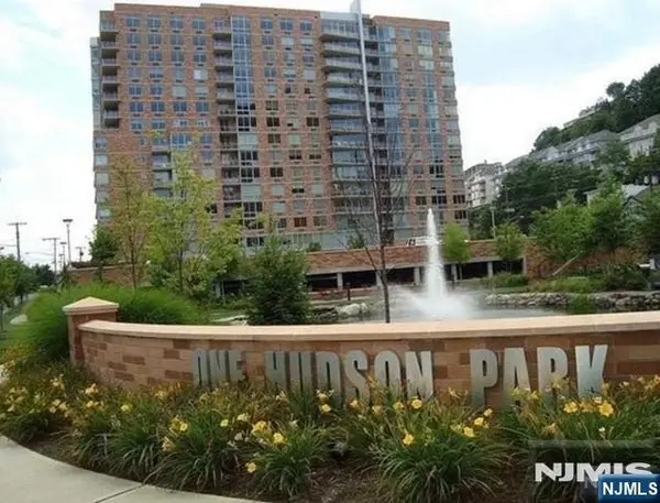 1611 Hudson Park, Edgewater, NJ 07020