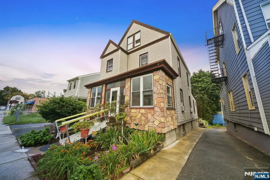 280 Lincoln Street, East Orange, NJ 07017 - #1