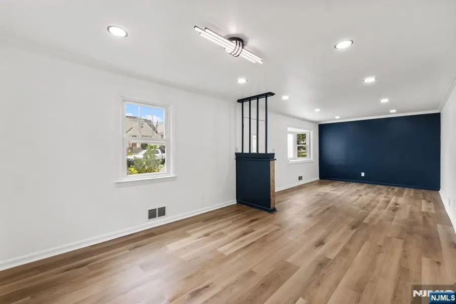 74 Sherwood Street, Clifton, NJ 07013 - #3