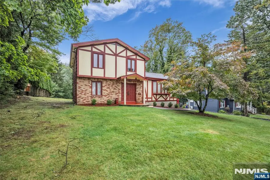 209 Cedar Street, Cedar Grove, NJ 07009 - #2