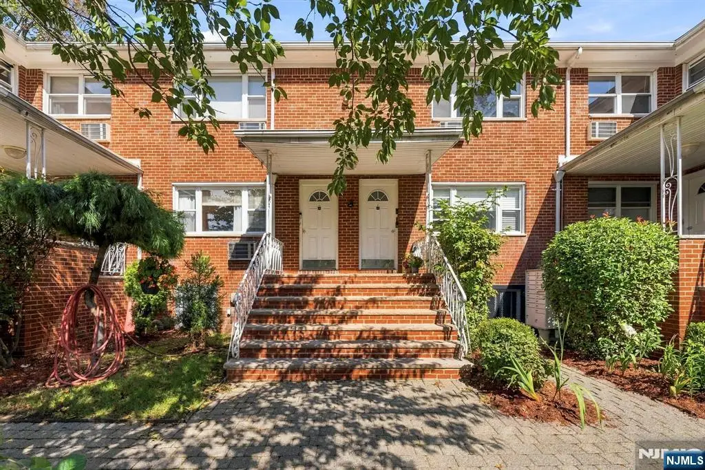 201 Oakdene Place E2, Cliffside Park, NJ 07010 - #1
