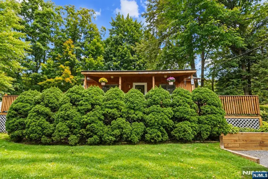 36 Beach Haven Road, Upper Greenwood Lake, NJ 07421 - #3