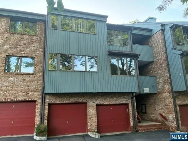 132 Indian Hollow Court, Mahwah, NJ 07430 - #2
