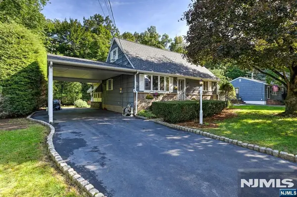 13 Graham Place, Wanaque, NJ 07465