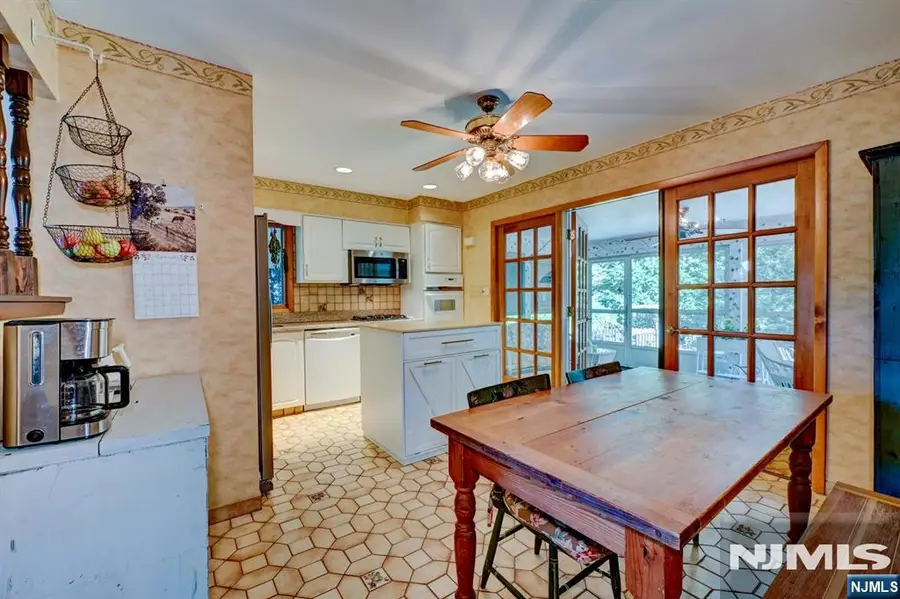 13 Graham Place, Wanaque, NJ 07465 - #2