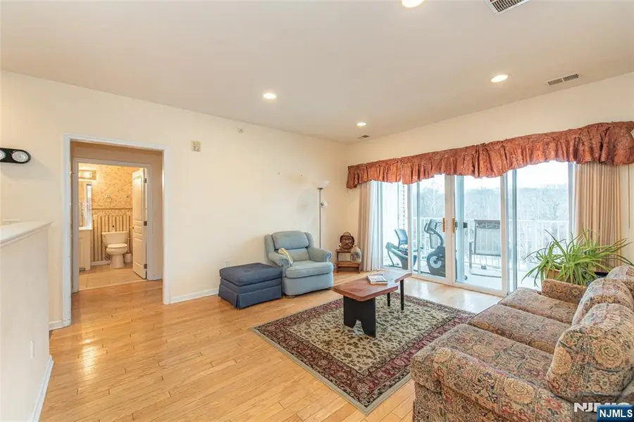 10323 Warrens Way 61, Wanaque, NJ 07465 - #2