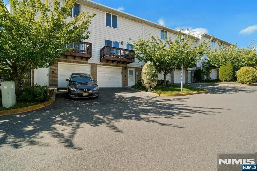 16 Westervelt Place, Passaic, NJ 07055 - #2