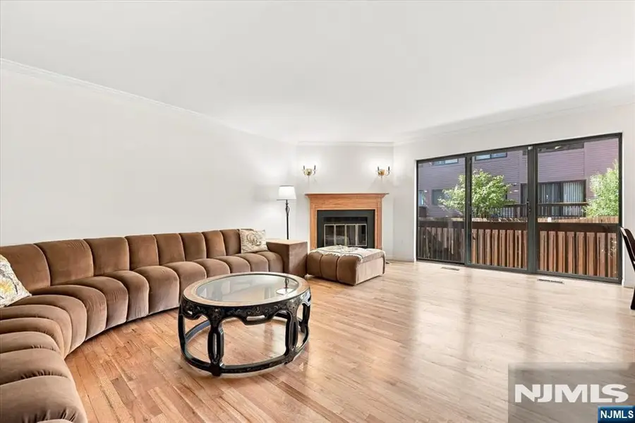 173 Winchester Court 173E, Township Of Washington, NJ 07676 - #3