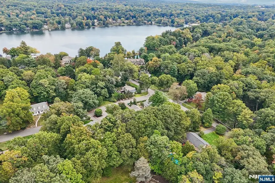 40 Brook Terrace, Wayne, NJ 07470 - #2