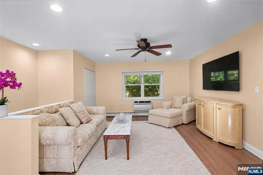 49 Knox Terrace 2A, Wayne, NJ 07470 - #2