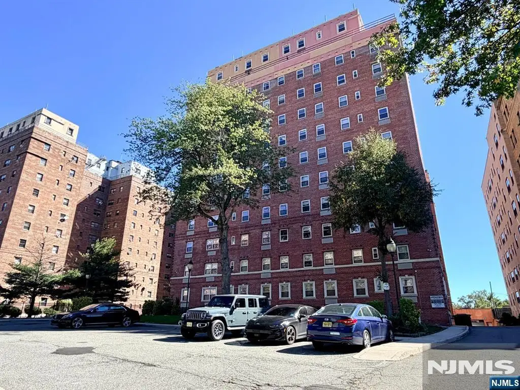 70 Munn Avenue 1008, East Orange, NJ 07018 - #1