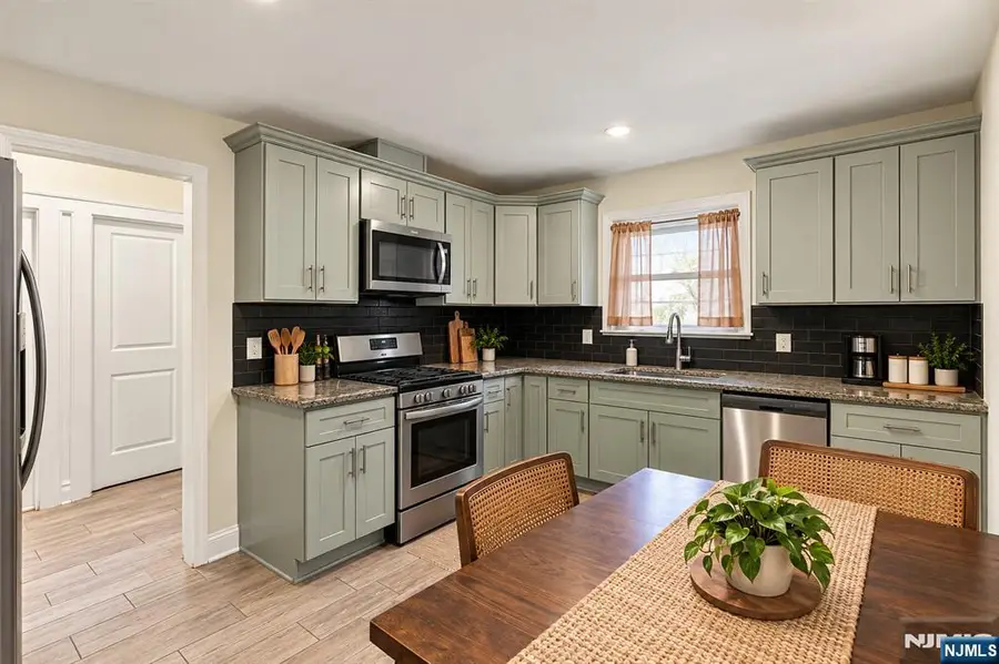 299-301 Renner Avenue, Newark, NJ 07112 - #3