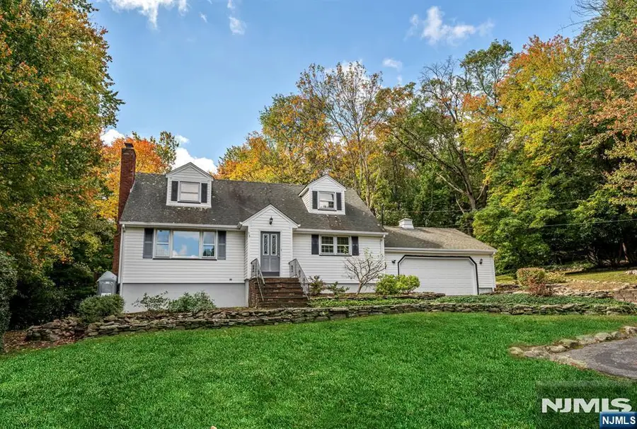 13 Holiday Lane, West Milford, NJ 07480 - #2