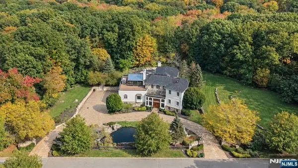 4 High Mountain Drive, Montville Township, NJ 07045