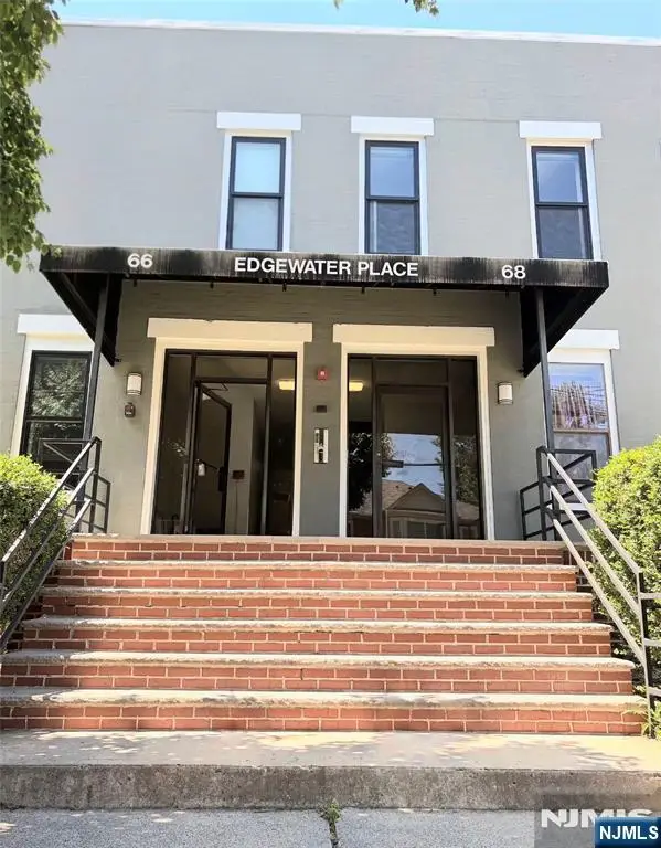 66-68 Edgewater Place A2, Edgewater, NJ 07020 - #2