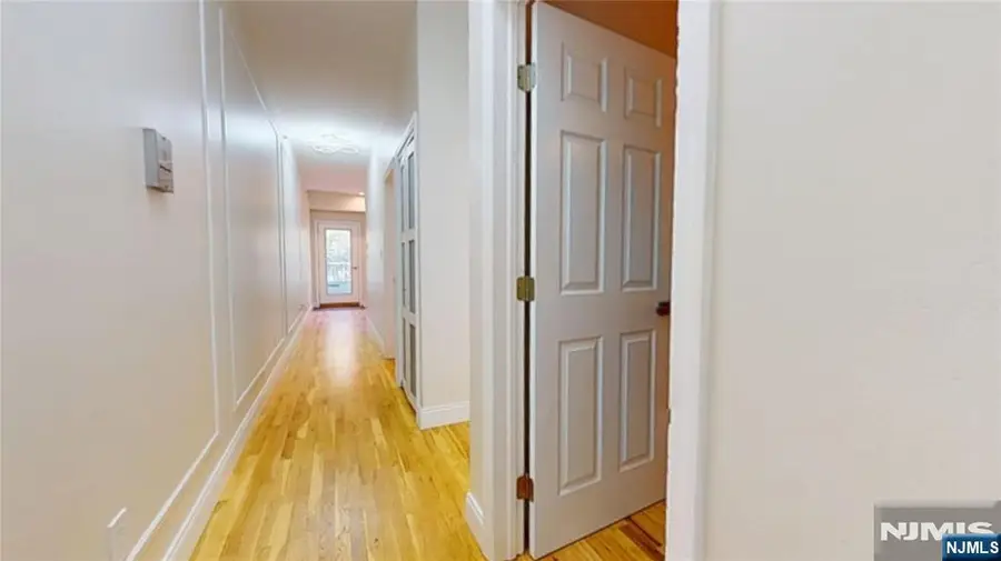 673 Bergen Avenue 2D, Jersey City, NJ 07304 - #3