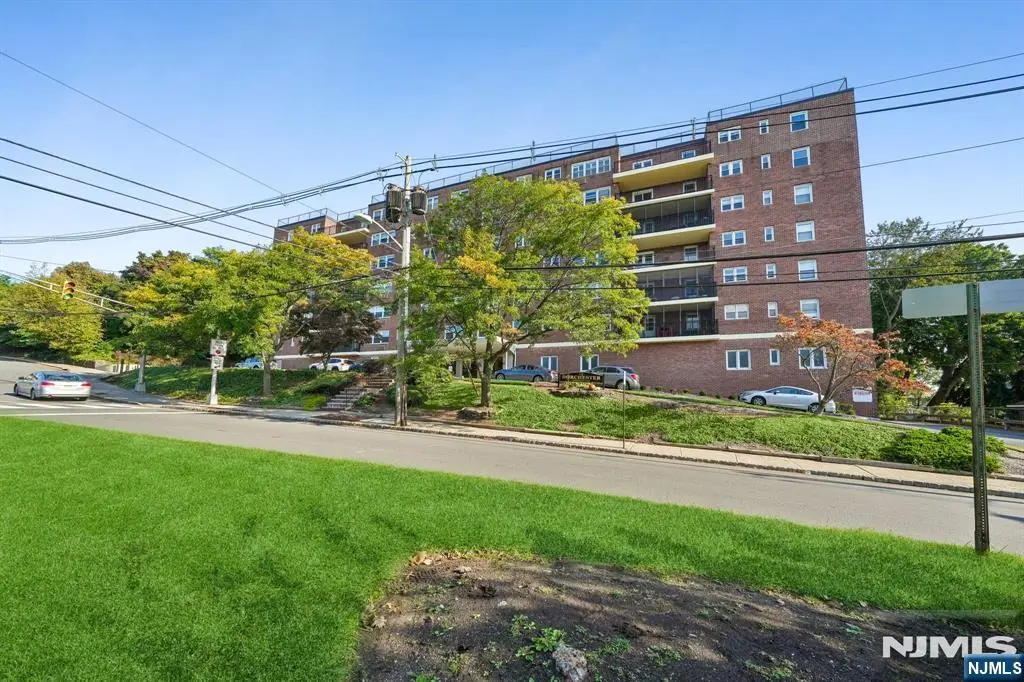 415 Claremont Avenue 1G, Montclair, NJ 07042 - #1