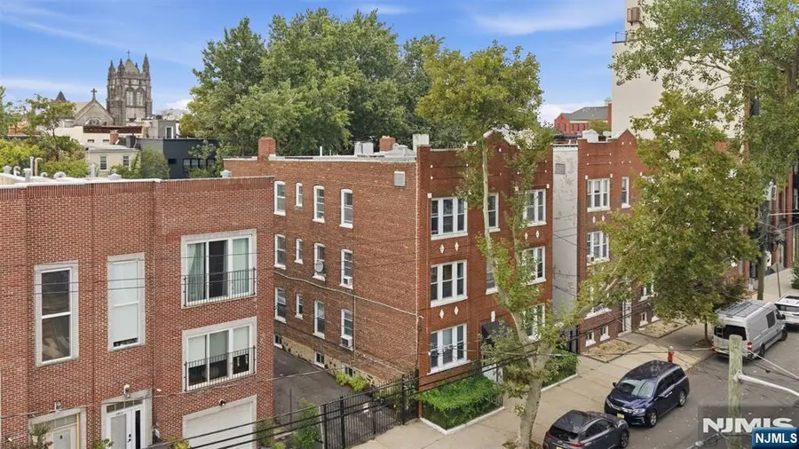 187 Pine Street, Jersey City, NJ 07304 - #2