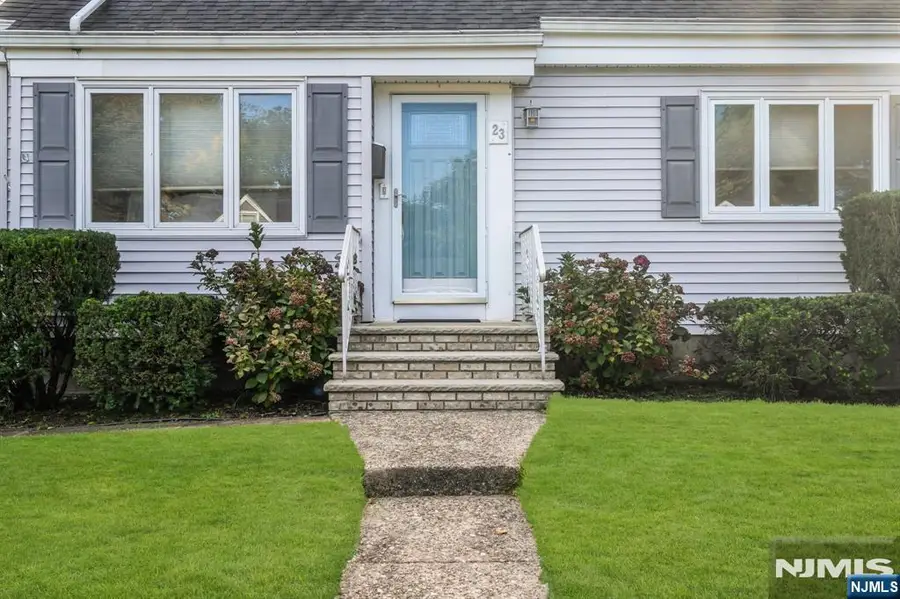 23 Schlosser Drive, Rochelle Park, NJ 07662 - #3