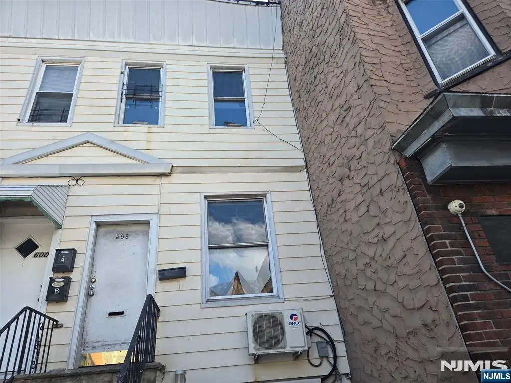 598 West Side Avenue, Jersey City, NJ 07304 - #1