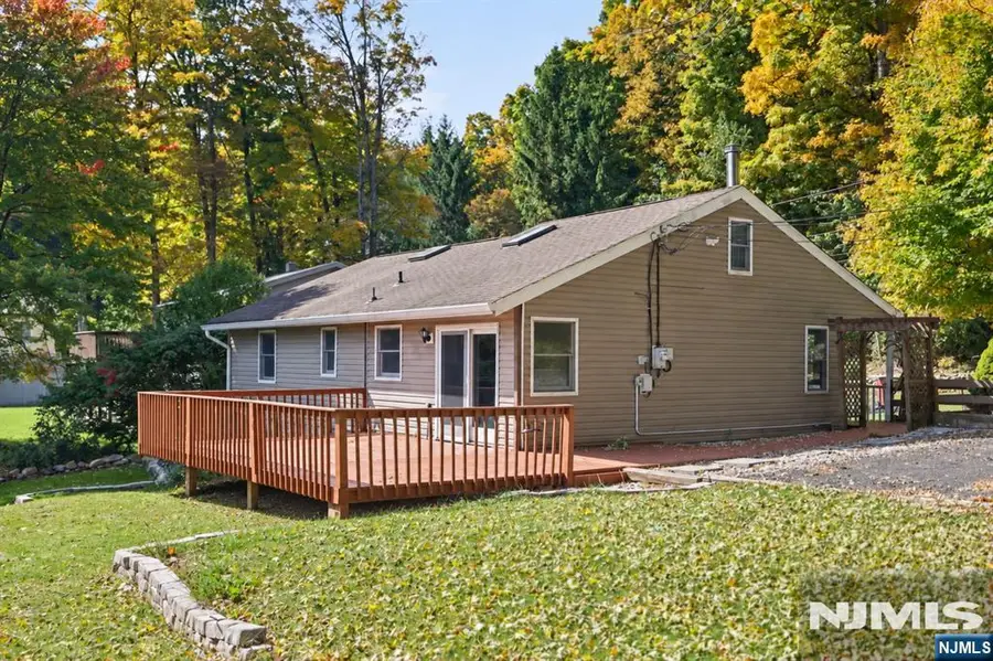543 Terrace Drive, Highland Lakes, NJ 07422 - #2