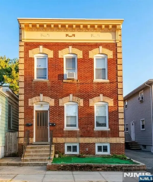 83 Centre Street, Nutley, NJ 07110