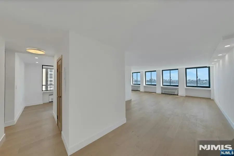 300 Winston 1009, Cliffside Park, NJ 07010 - #3