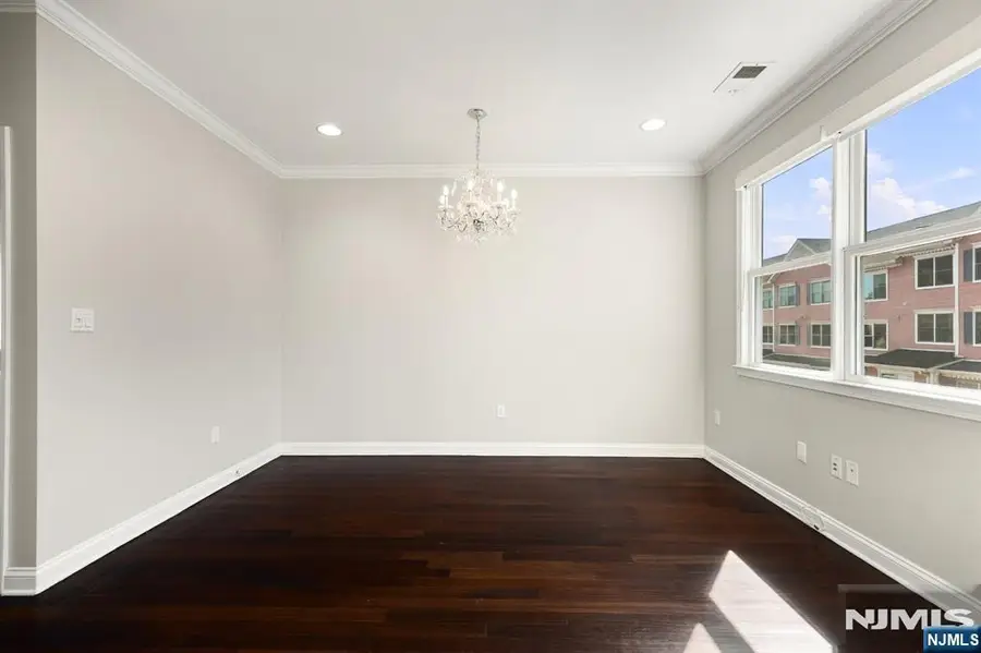 382 Kingston Court 382, West New York, NJ 07093 - #3