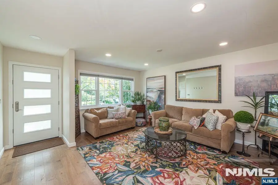 32 Bowfell Court, Wayne, NJ 07470 - #2