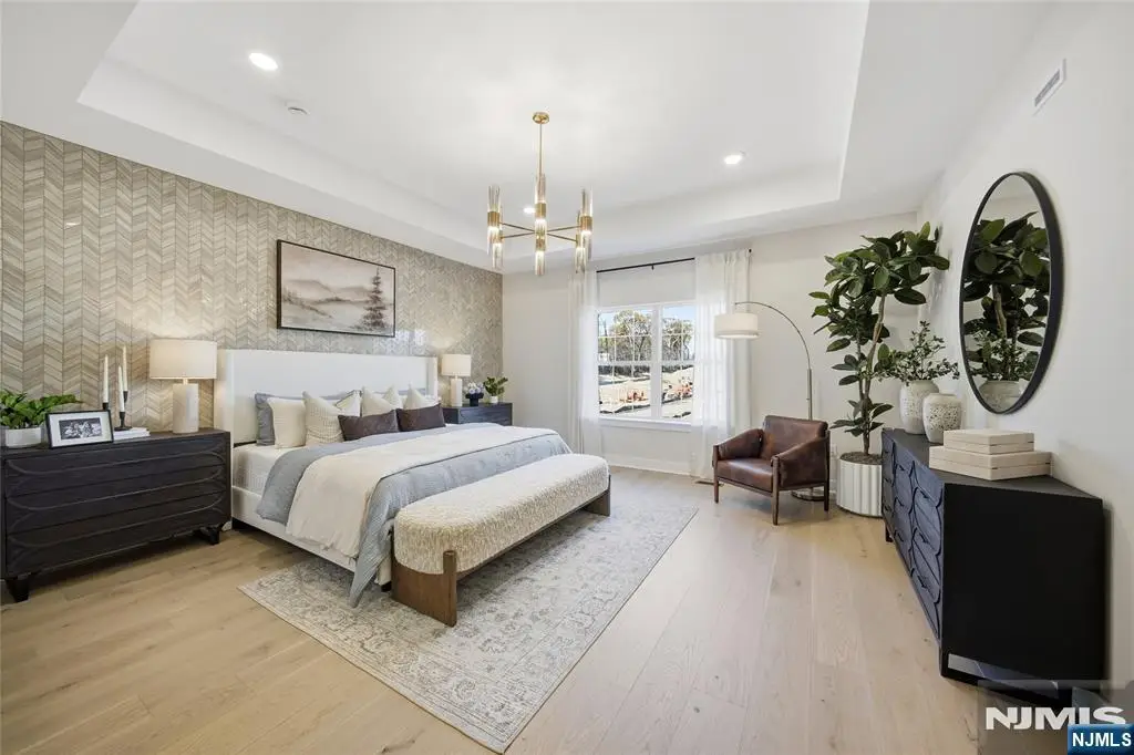 18 Arlington Place, Fair Lawn, NJ 07036 - #1