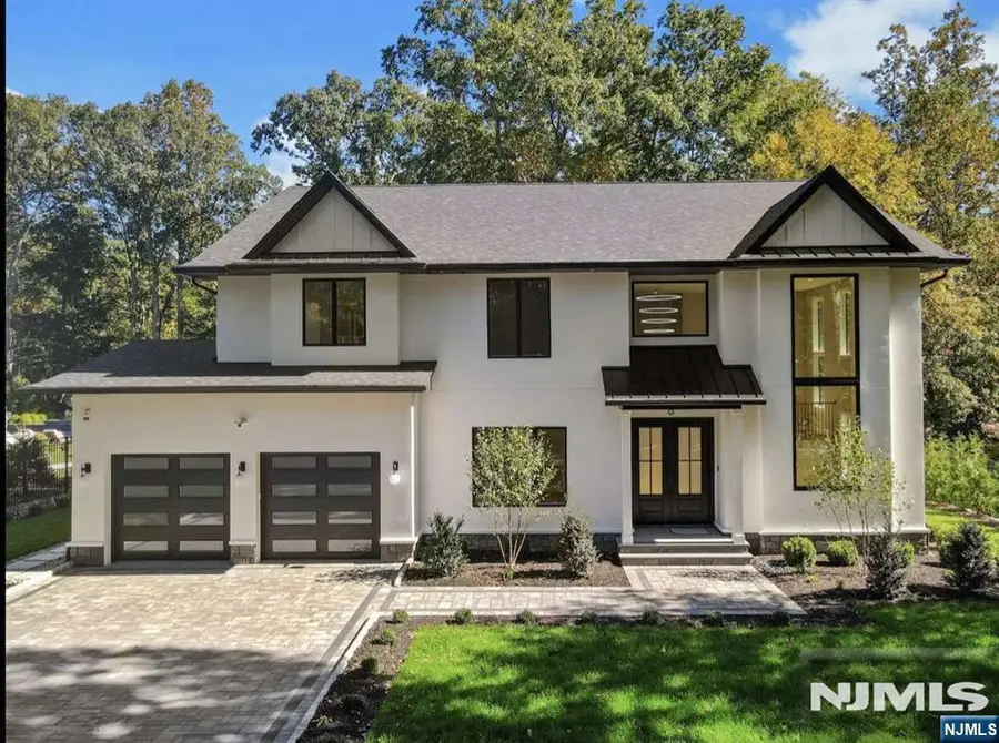 8 Ann Street, Old Tappan, NJ 07675 - #2