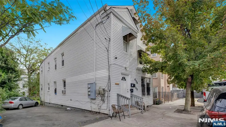 658-660 12th Street, Newark, NJ 07103 - #2