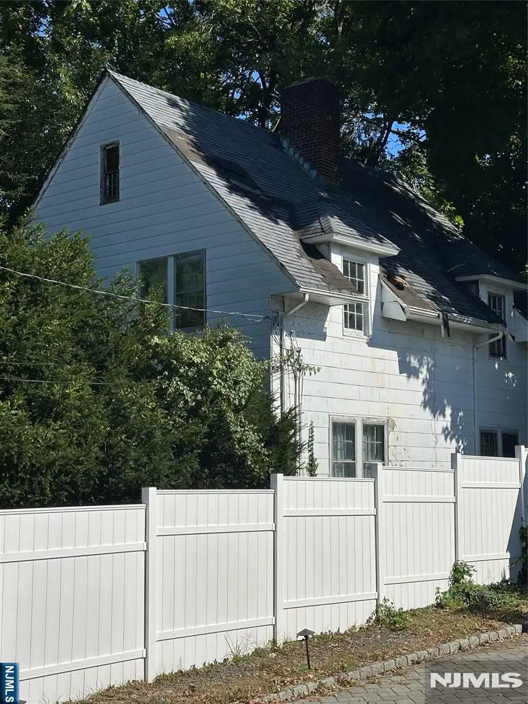 123 N Vivyen Street, Bergenfield, NJ 07621 - #2