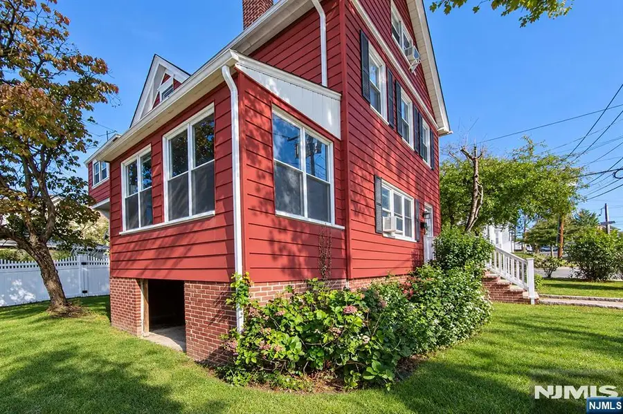 46 Laurel Street, Ridgefield Park, NJ 07660 - #3