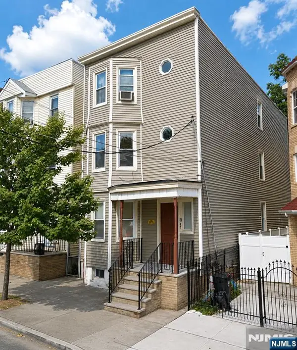 109 S 12th Street, Newark, NJ 07107