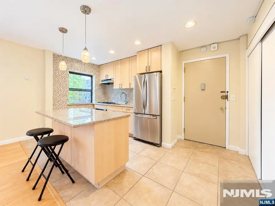3001 Edwin Avenue 4A, Fort Lee, NJ 07024 - #2
