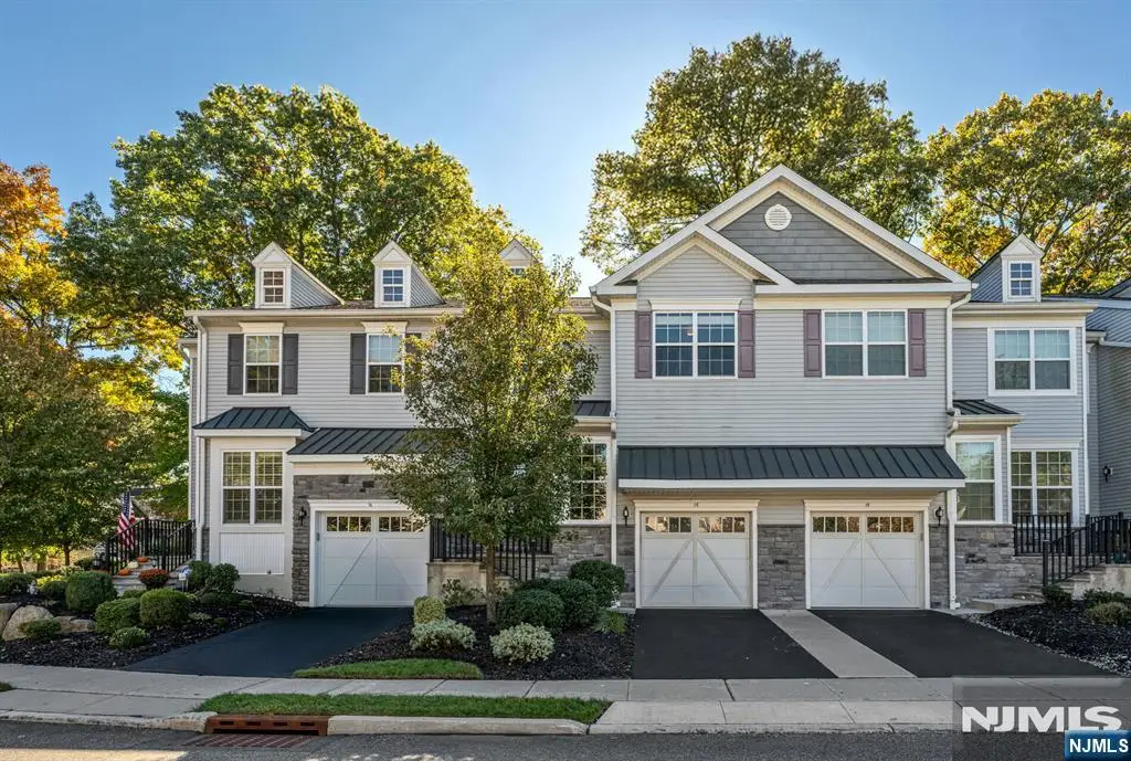 16 Pineview Drive, Waldwick, NJ 07463 - #1