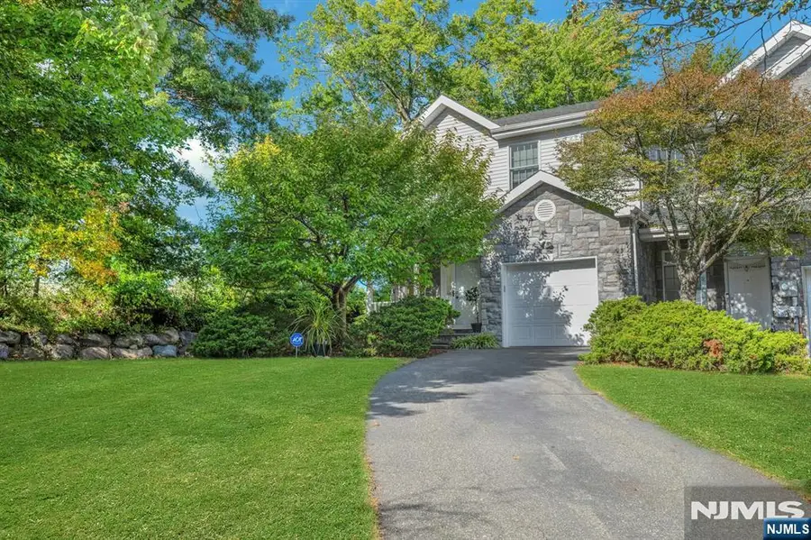 84 Emily Place, Parsippany Troy Hills, NJ 07054 - #2