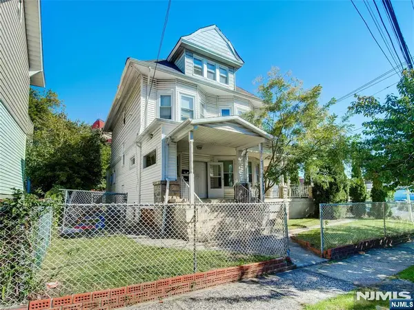 199 Weequahic Avenue, Newark, NJ 07112