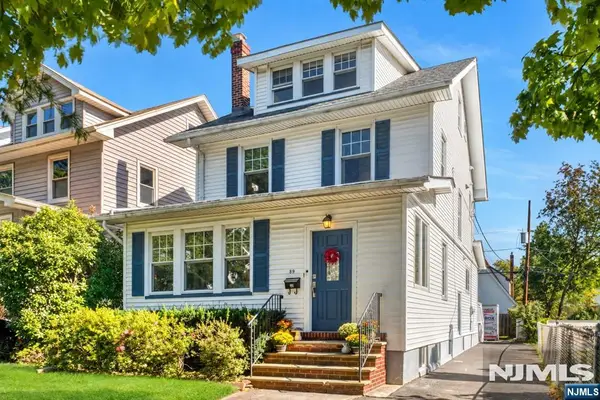 39 Willow Street, Glen Ridge, NJ 07028
