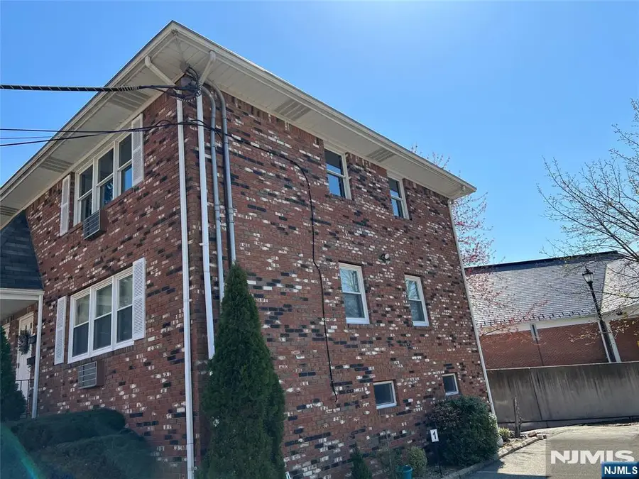 506 Wanaque Avenue H8, Pompton Lakes, NJ 07442 - #2