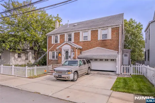 18 Bayview Avenue, Newark, NJ 07112
